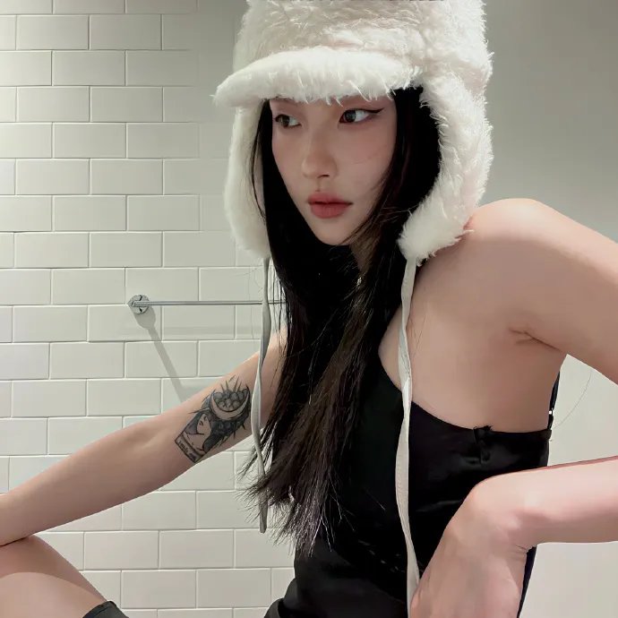 金发奇女